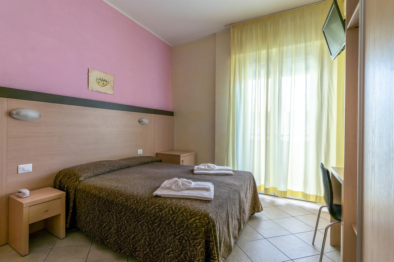 Hotel Rubens Rimini Dış mekan fotoğraf